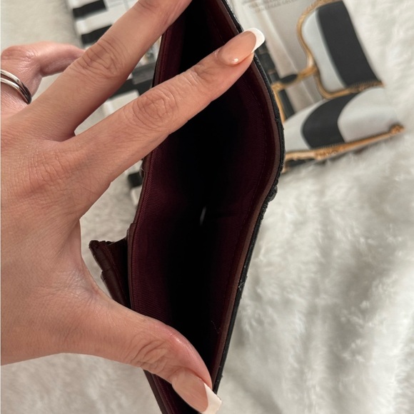 Authentic CHANEL Lambskin Matelasse wallet on chain crossbody bag - Picture 9 of 13